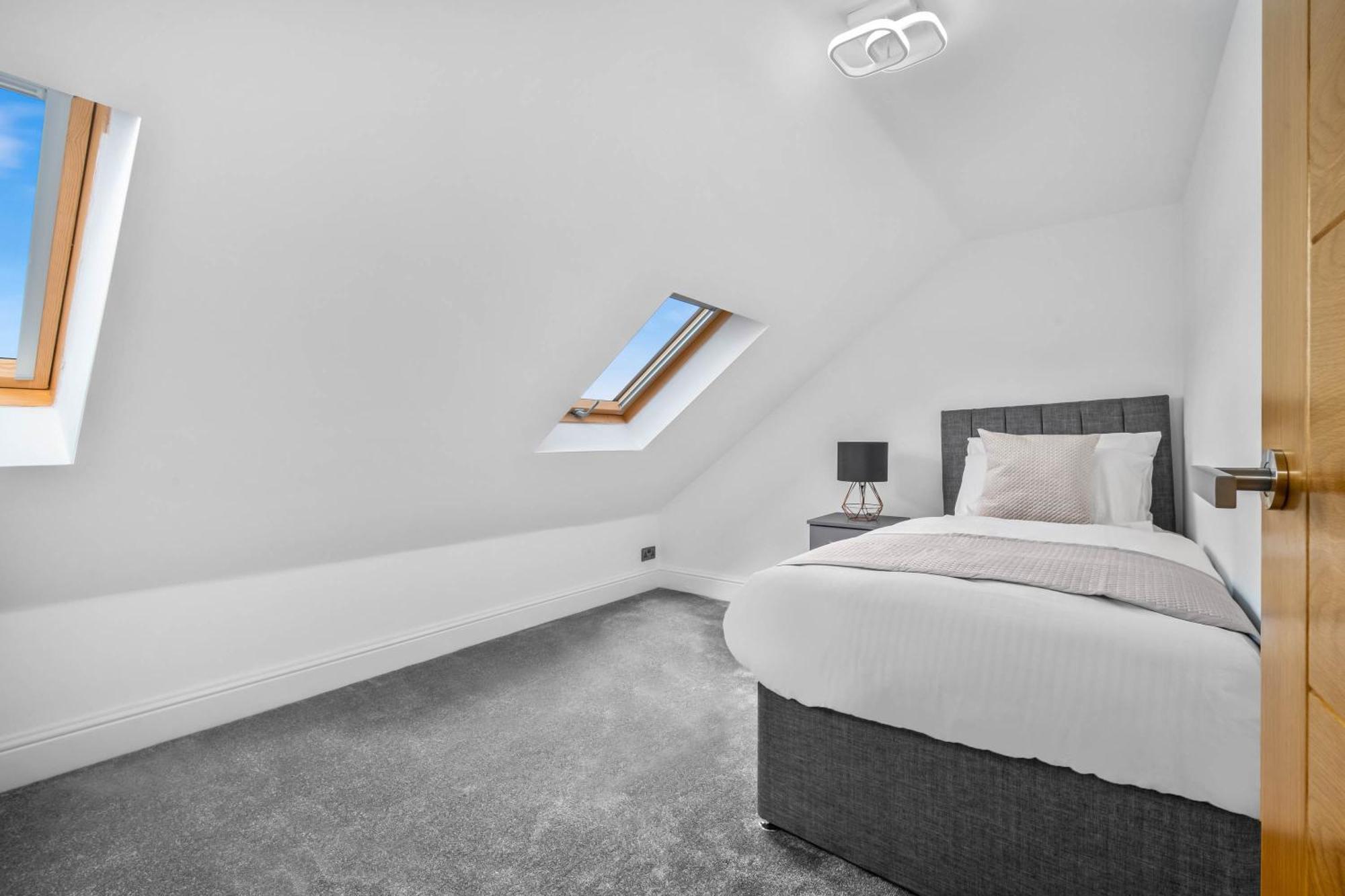 5 Bedroom House Solihull 10 Mins Drive From Bhx & Nec Private Off Road Parking Birmingham Kültér fotó