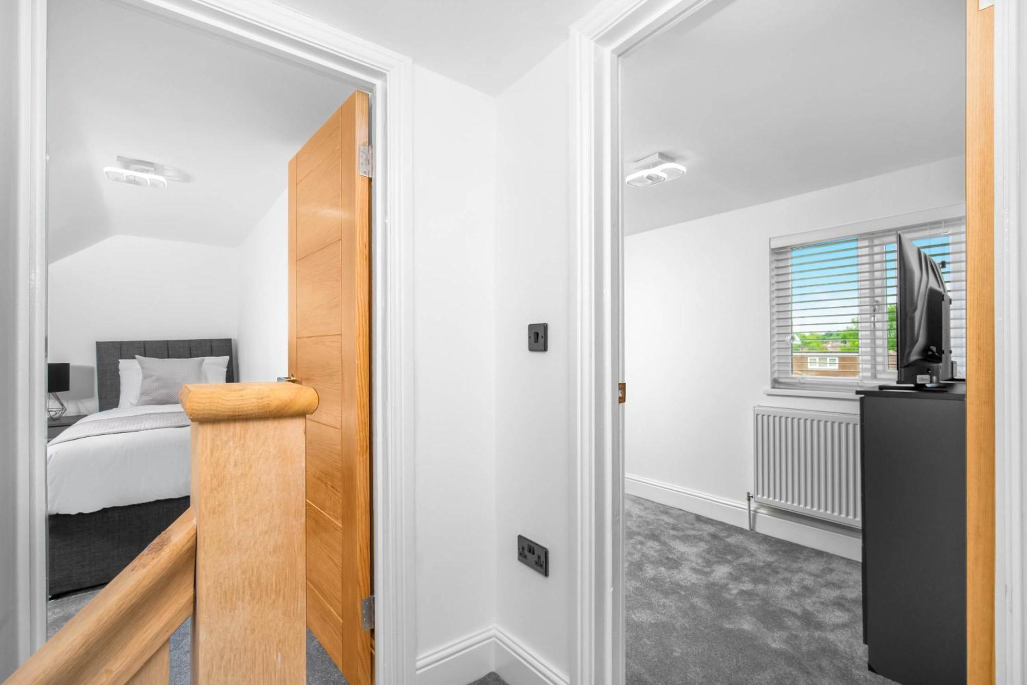 5 Bedroom House Solihull 10 Mins Drive From Bhx & Nec Private Off Road Parking Birmingham Kültér fotó
