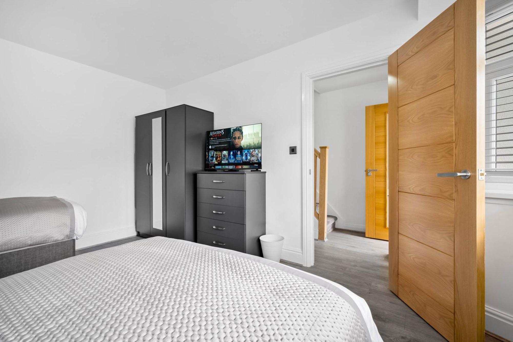 5 Bedroom House Solihull 10 Mins Drive From Bhx & Nec Private Off Road Parking Birmingham Kültér fotó